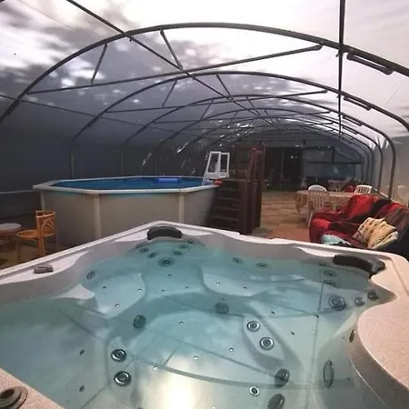 Farm stay Private Basic Caravan Saint-Michel-de-Montjoie