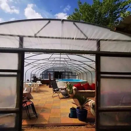 Фермерский дом Private Basic Caravan Saint-Michel-de-Montjoie